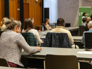 PHKA im Rathaus 2026: KI in der Bildung. Chancen gestalten – Qualität sichern. Bei einem Vortrag. Foto: PHKA/Hahl