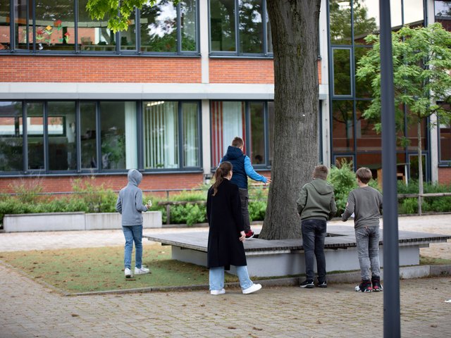 Schulnamen: Wissenschaftler:innen der PHKA haben sie in Beziehung gesetzt zur Geschichte der Pädagogik. Foto: Joel Frank/PHKA