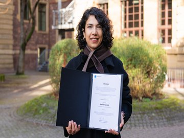 DAAD-Preisträgerin 2025: Canan Evecen. Foto: Fabian Hahl/PHKA