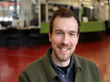 Politikdidaktiker Prof. Dr. Sören Torrau: Seit März 2025 forscht und lehrt er an der Pädagogischen Hochschule Karlsruhe. Foto: PHKA