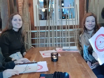gemeinsames Essen mit Studierenden der Physik