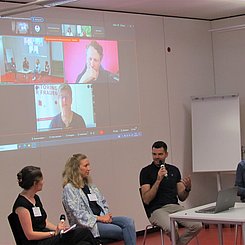 Podiumsdiskussion m.powerment / Bild: graph Podiumsdiskussion m.powerment / Bild: graph