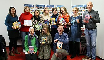Leseförderprojekt boys & books: Mitglieder der Fachjury präsentieren die neuen Top-Titel Winter 2022/23. Foto: Jana Koch/PHKA