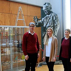 An der Willy-Brandt-Realschule in Königsbach-Stein: Dieter König, Mirjam Maier-Röseler und Sabine Fuchs (v.l.). Foto: N. Füger