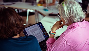 Neues PHKA-Weiterbildungsangebot: Lernen und Arbeiten im Austausch der Generationen. Foto: PHKA/Joel Frank