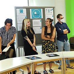 Bei der Abschlussveranstaltung des Projektseminars "Social Entrepreneurship" am 26. Juli 2022 im Senatssaal der PHKA. Foto: Sofia Vinnichenko/PHKA.