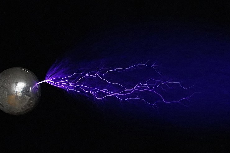 Wir lassen es blitzen: Das Lehramtsstudium Physik an der PHKA bei Schnuppertag kennenlernen. Foto: David Zucker